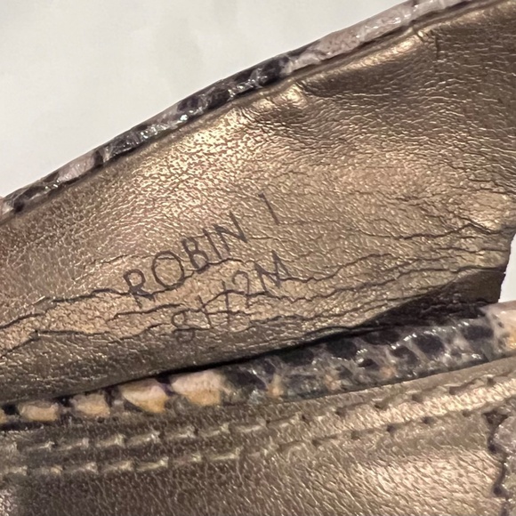 Tahari Snakeskin Print Heel Size 8.5 - Picture 6 of 6